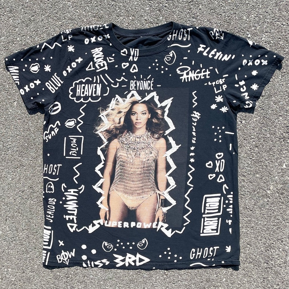 Beyoncé Superpower AOP Y2K T-Shirt Women’s Size (M)